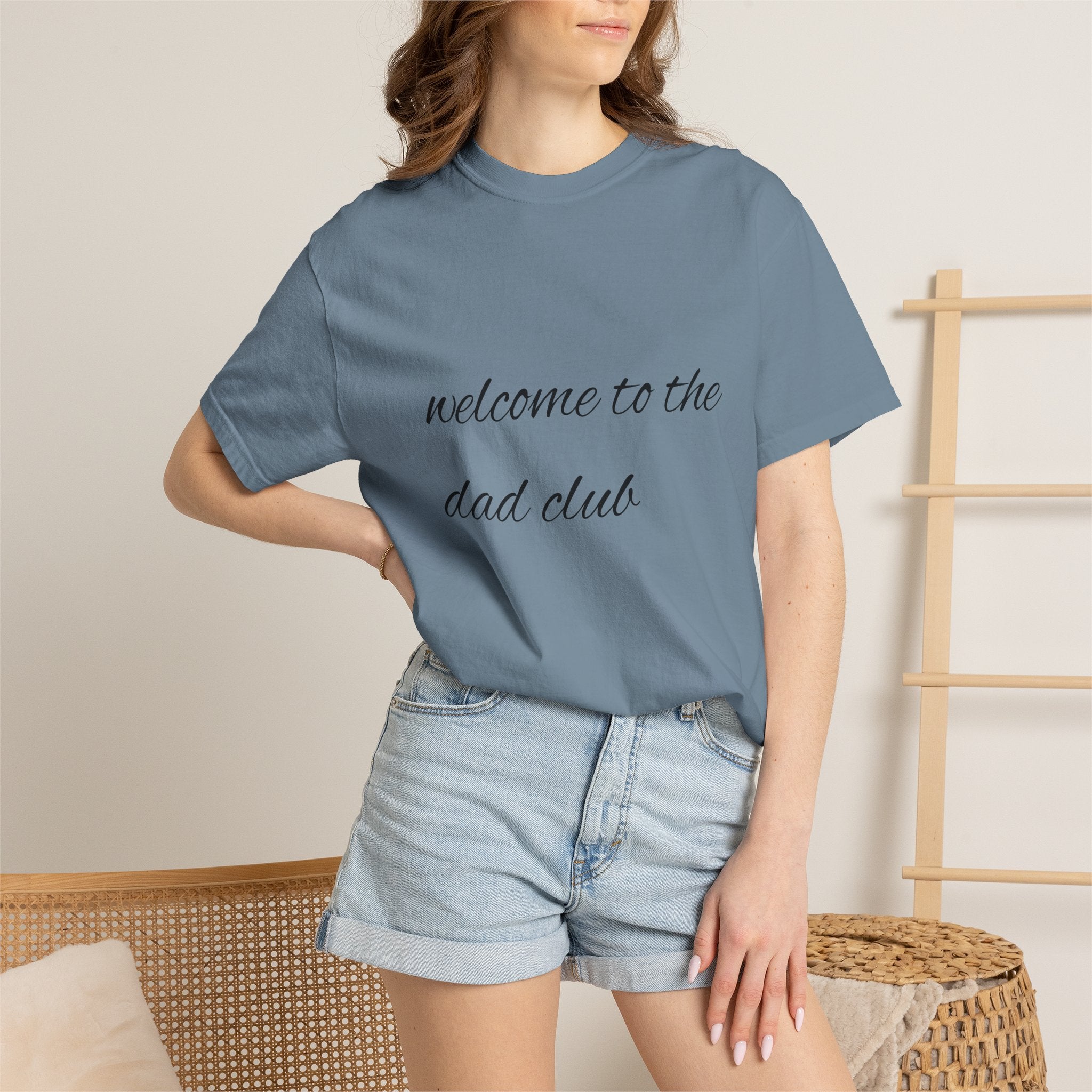 welcome to the dad club T-shirt | minimal circle design, script back print